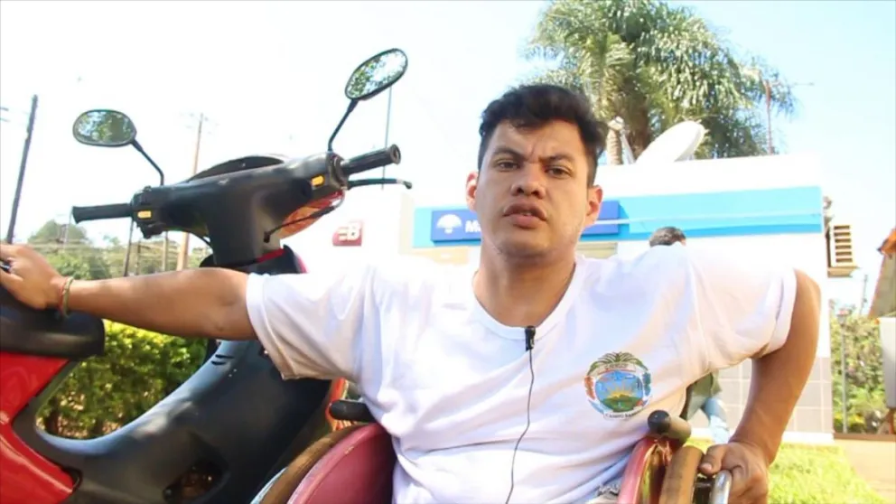 Marcos Paré construyó junto a sus amigos un triciclo a motor