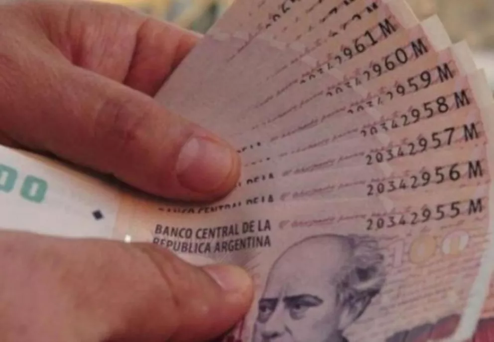Campo Viera: el bono primavera a municipales será de 9000 pesos
