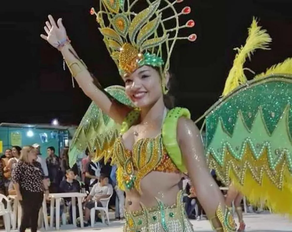 Candelaria vivió su segunda noche a puro Carnaval