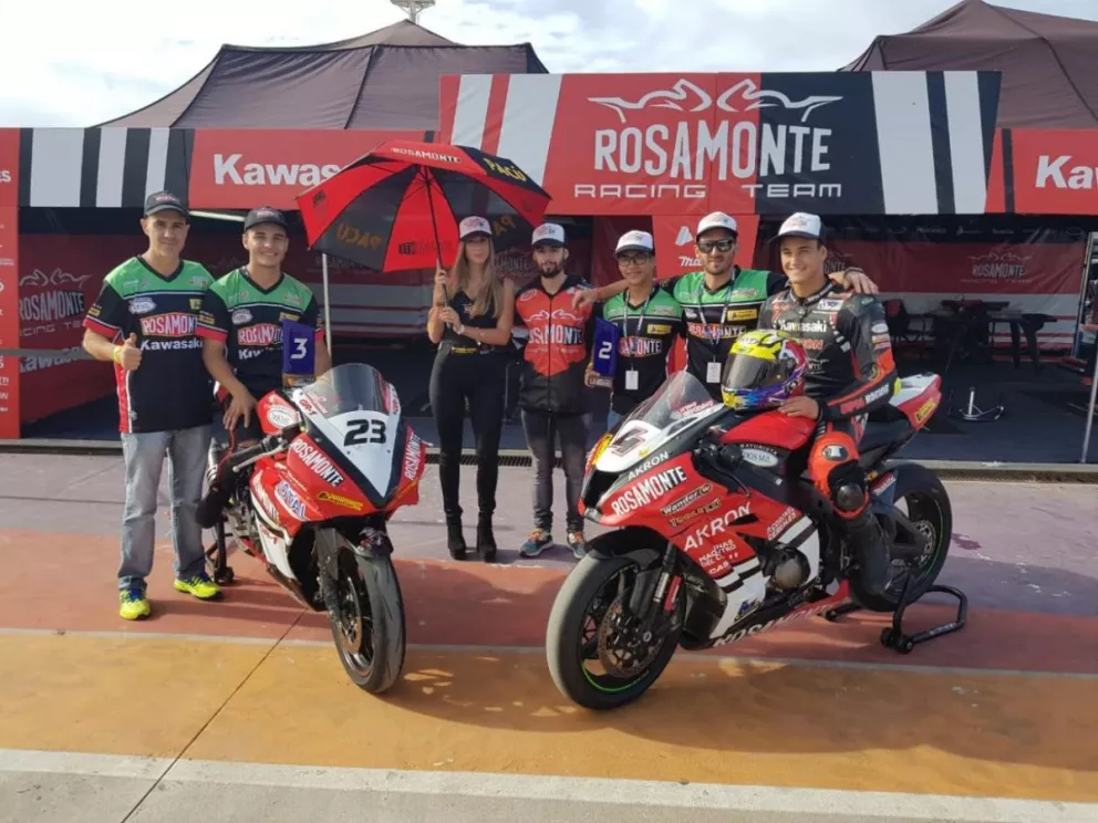 Santamaria y Gómez hicieron podio en el Superbike