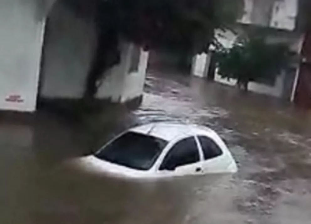 Graves inundaciones afectan a Chaco y Corrientes