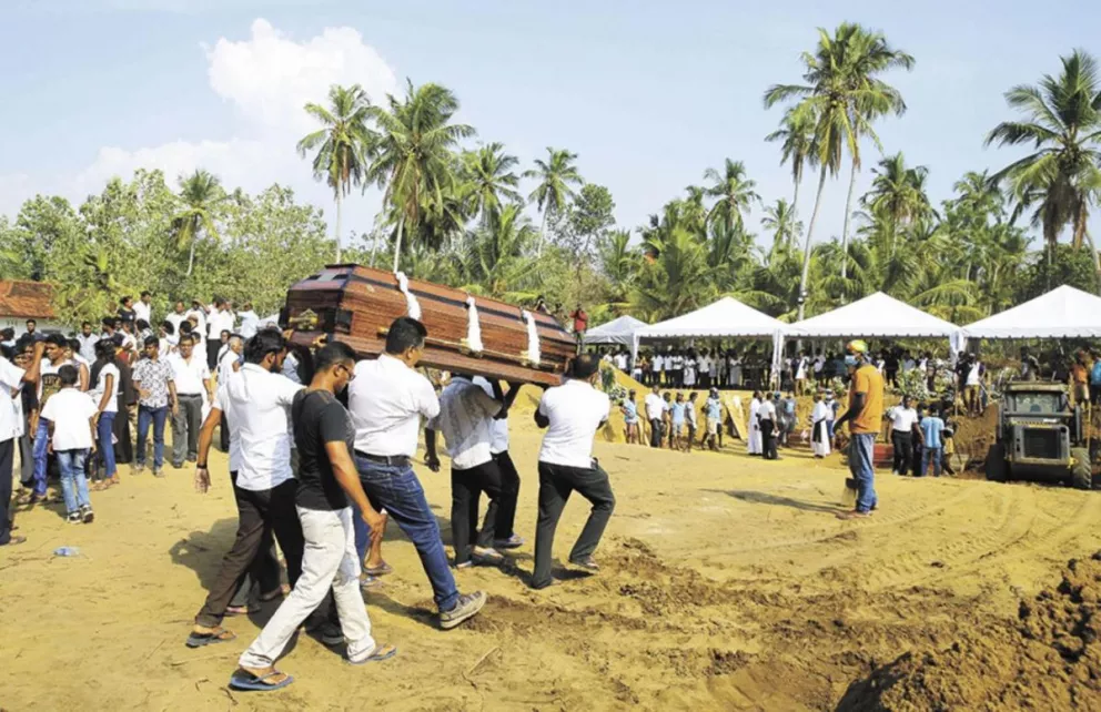 Varios suicidas de Sri Lanka tenían estudios superiores
