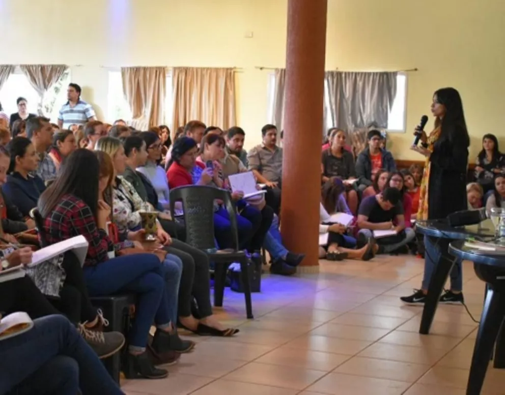 San Pedro: Más de 500 docentes se capacitaron en Educación Emocional