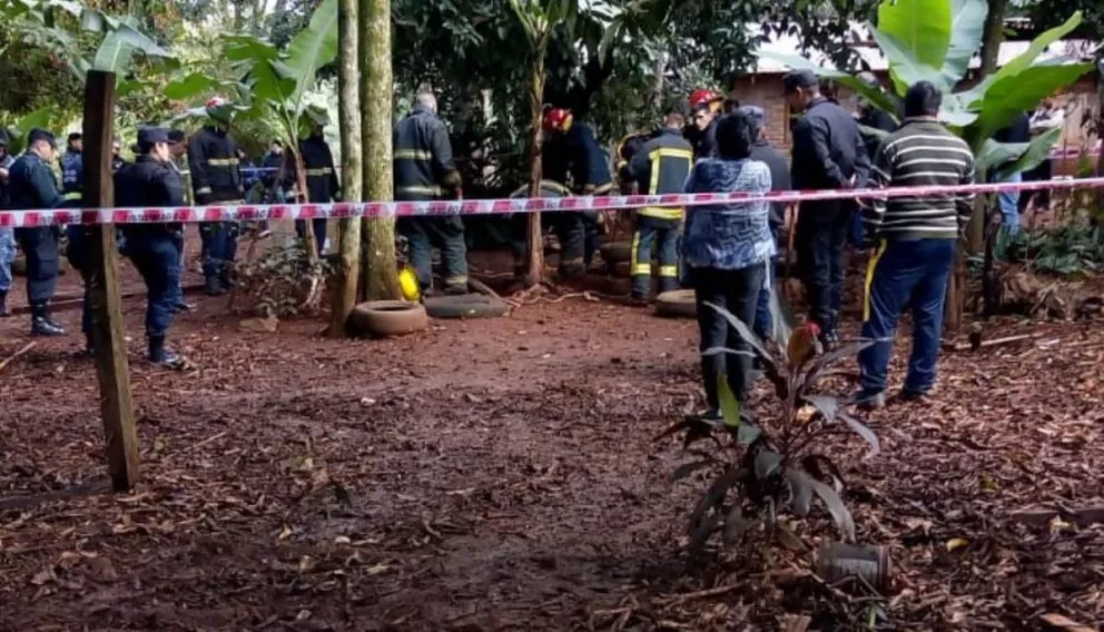 El cuerpo es de Estela Arapayu y fue encontrado dentro de un pozo tapado con cemento