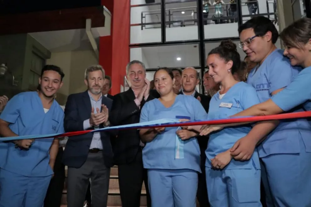 Passalacqua y Frigerio inauguraron ampliación de la escuela de enfermería en Posadas