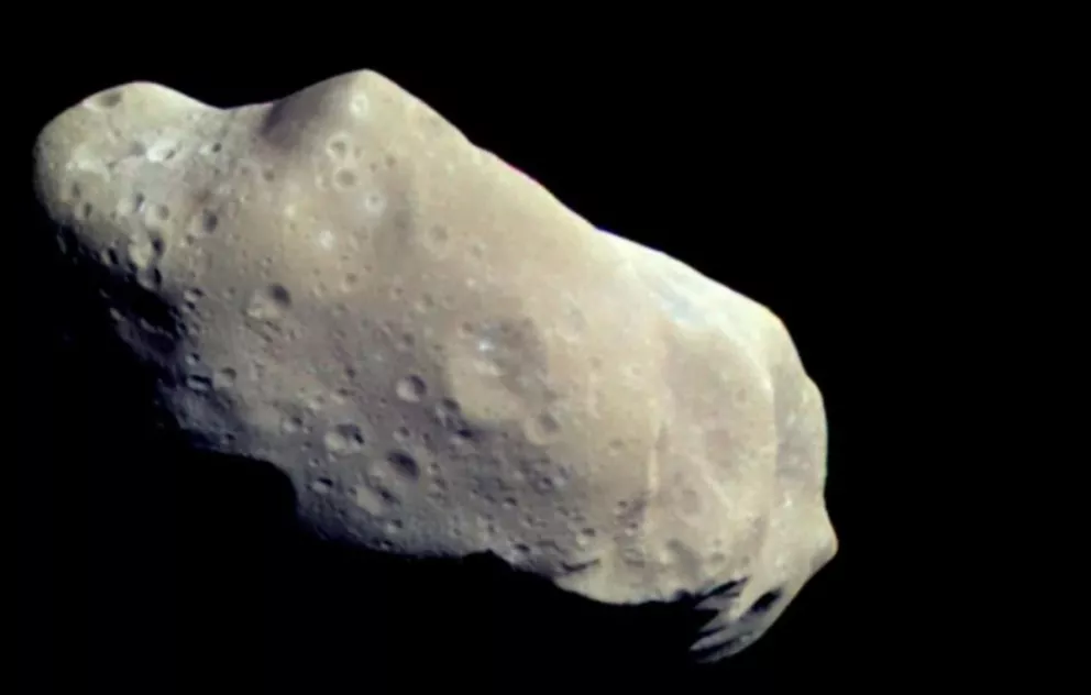 Un gran asteroide con su propia luna se acerca a la Tierra
