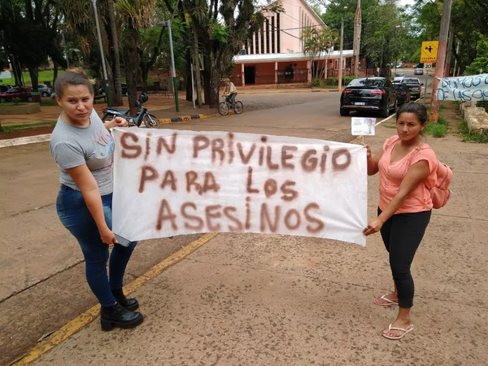 Repudiaron la presencia en Iguazú de Batista, condenado por el crimen de María Belén
