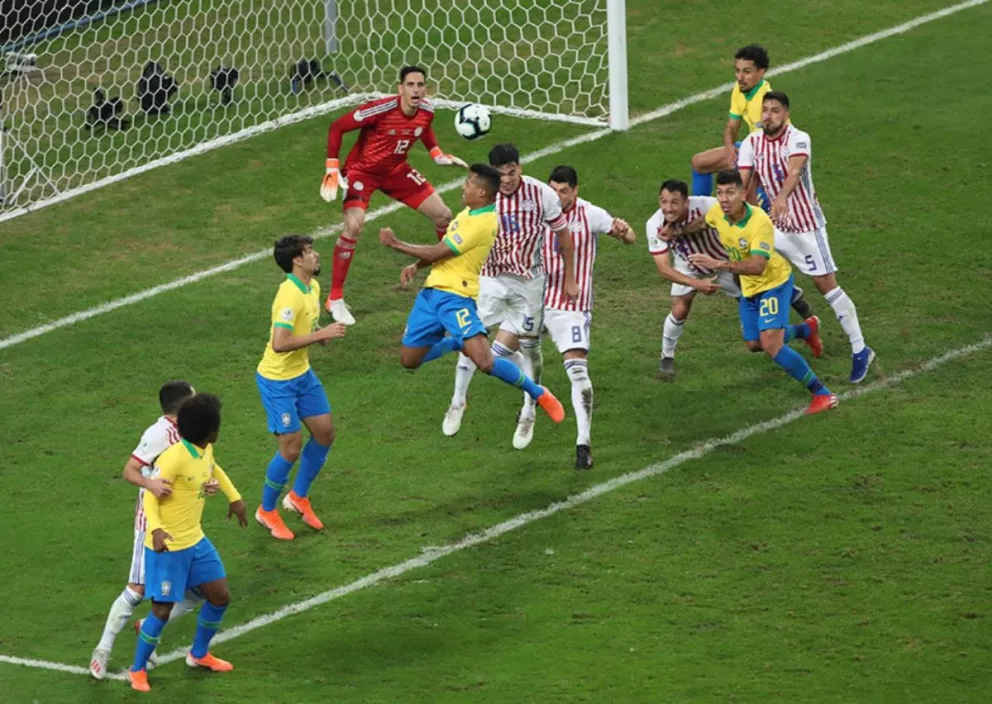 Brasil eliminó en los penales a Paraguay y es semifinalista de la Copa América