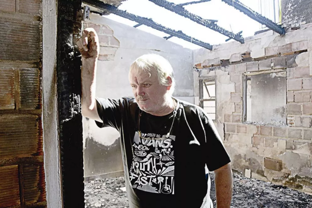 Se quemó su casa, perdió todo en el incendio y necesita ayuda