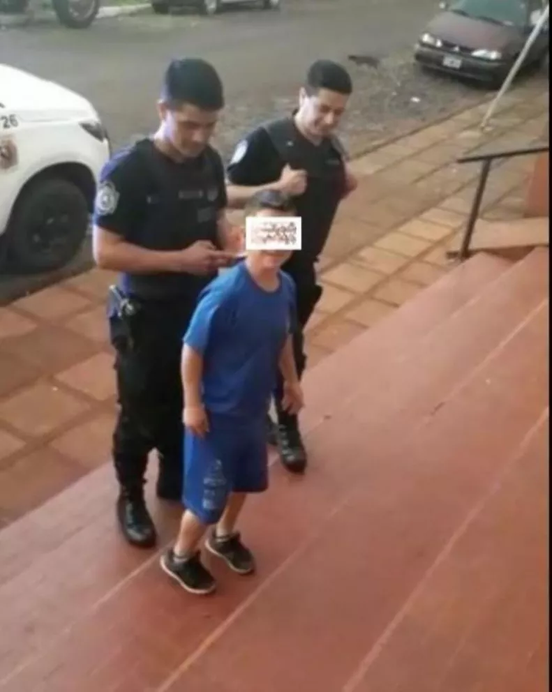 Oberá: Repudian el accionar de policías que filmaron y se burlaron de un detenido