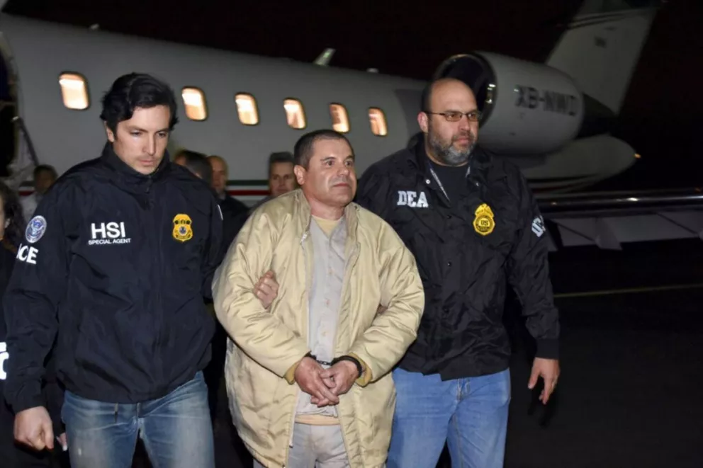 Así llegaba el 19 de enero de 2017,  Joaquín "El Chapo" Guzmán, al aeropuerto MacArthur de Long Islan, en Ronkonkoma, Nueva York.