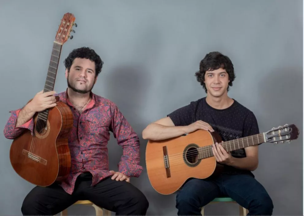 Viernes con Guitarras del Paraguay en Misionero y Guaraní