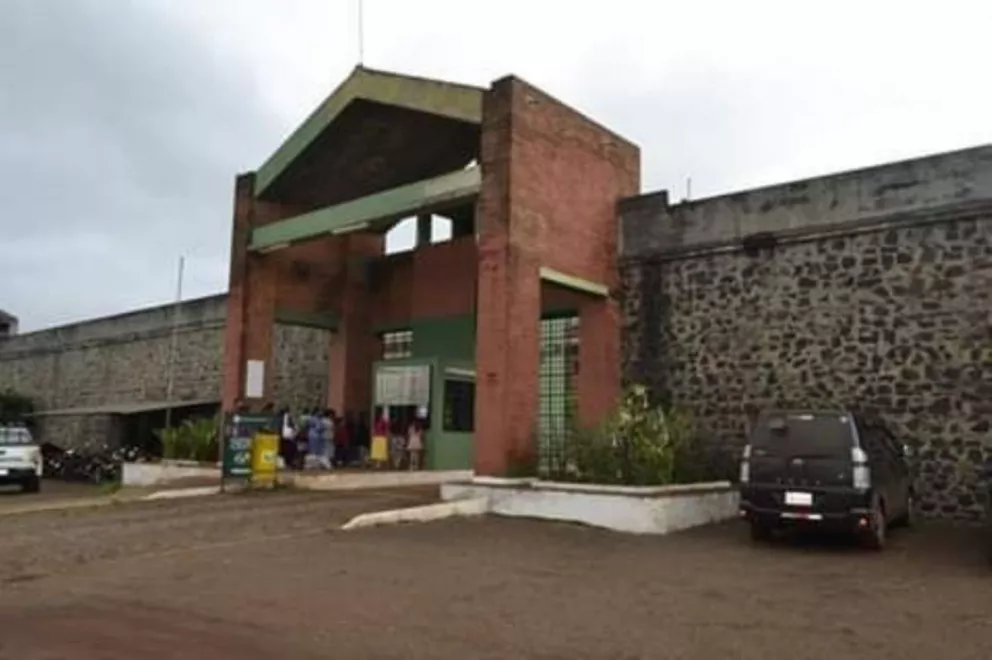 Presuntos miembros del PCC tomaron la cárcel de Itapúa y se dieron a la fuga con el jefe de seguridad