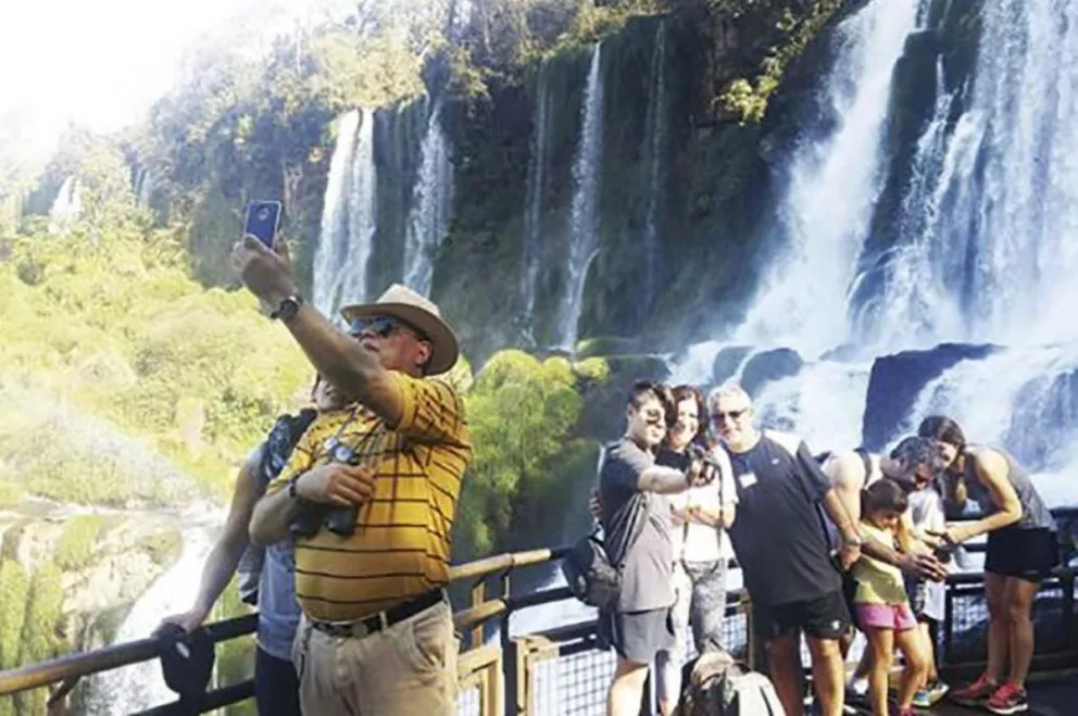 Misiones: El movimiento turístico del fin de semana largo dejó más de 99 millones de pesos