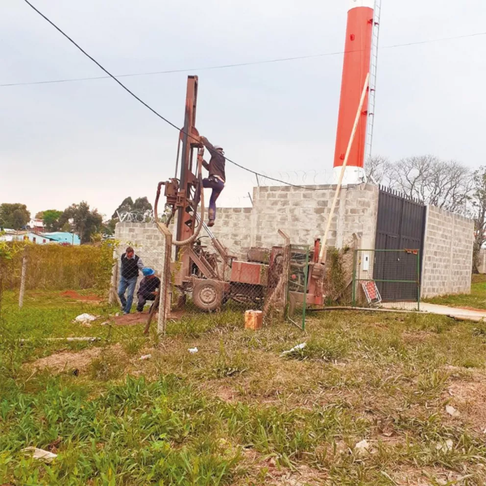 Con nuevas perforaciones buscan paliar la crisis hídrica en las comunas