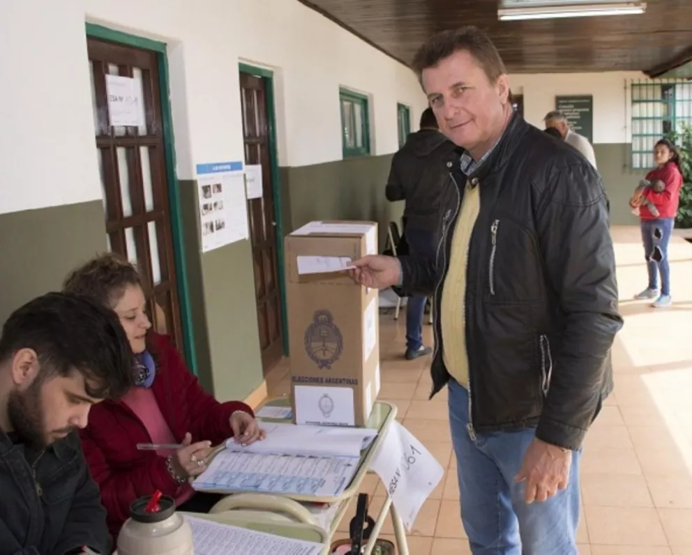 Wolenberg afirmó que en Alem ya votó más del 35 % del electorado