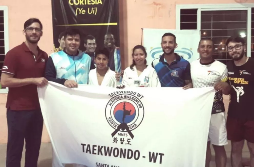 Escuela de taekwondo de Santa Ana se destaca a nivel provincial y nacional