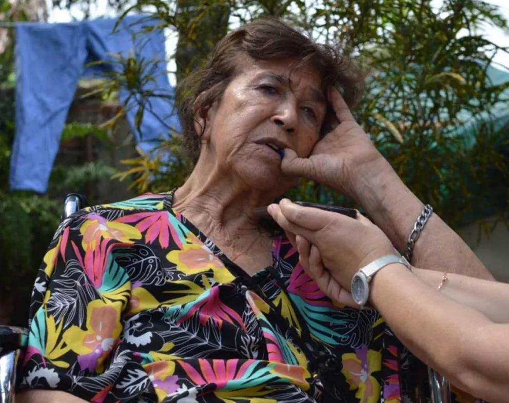 Felicia (74) ahora padece dificultades para hablar como consecuencia del brutal ataque sufrido.