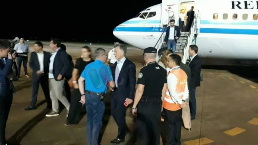 Mauricio Macri aterrizó el martes por la noche en el aeropuerto de Puerto Iguazú