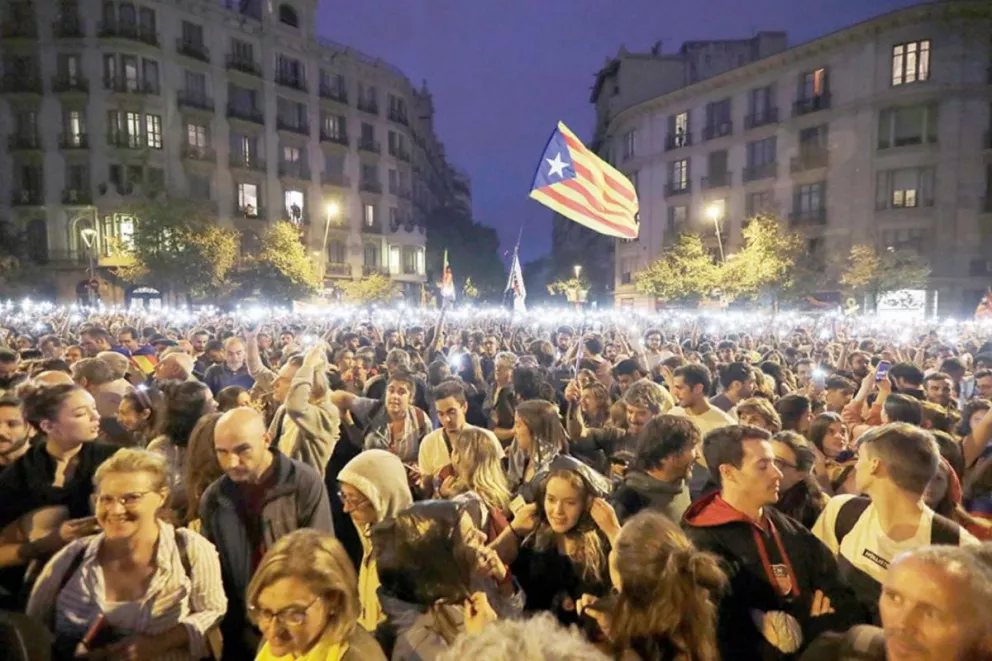 Cedió la violencia pero siguieron las movilizaciones en Barcelona