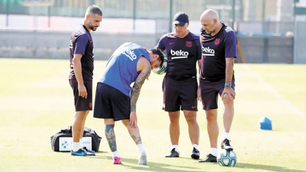 Hay preocupación en  Barcelona por la lesión de Lionel Messi