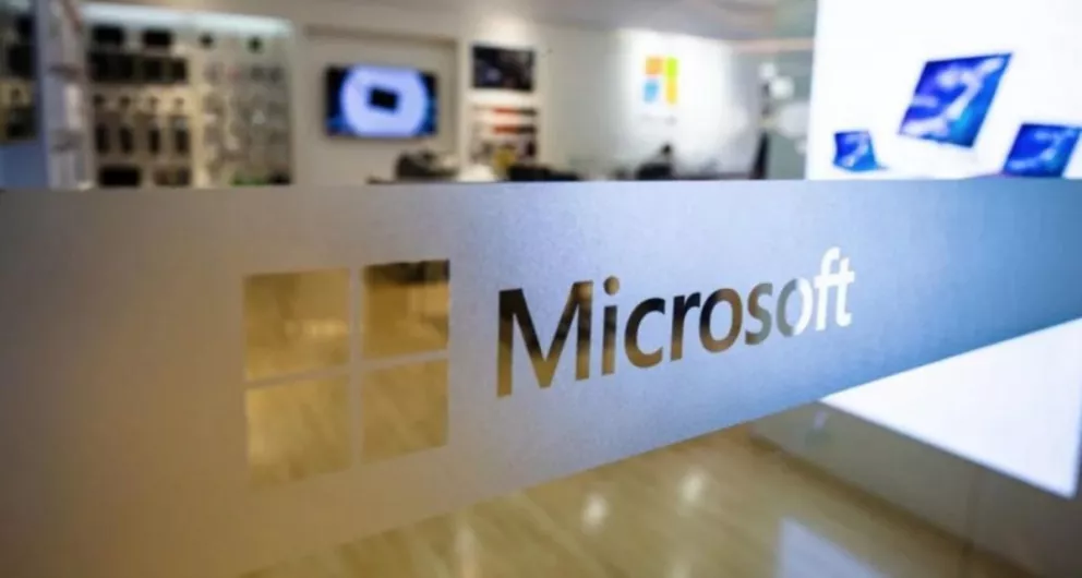 Microsoft reduce su jornada laboral de 5 a 4 días y eleva su productividad en un 40% 