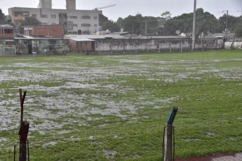 La lluvia obligó a suspender la final de la Copa Posadeña