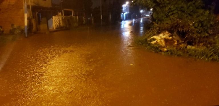 Fuerte Temporal Provocó Inundaciones Temporales En Calles Y Avenidas De