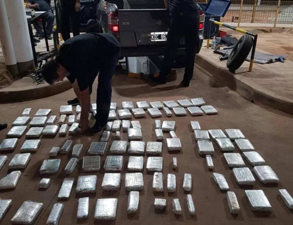 Aduanas secuestró 200 kilos de droga en el puente