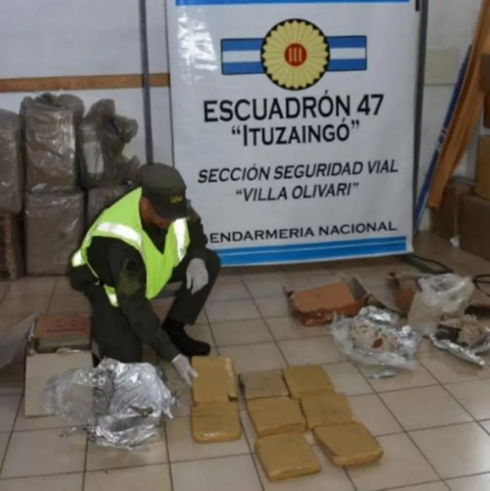 Ituzaingó: Gendarmería incautó marihuana, cigarrillos, ropa y electrónica en varias encomiendas