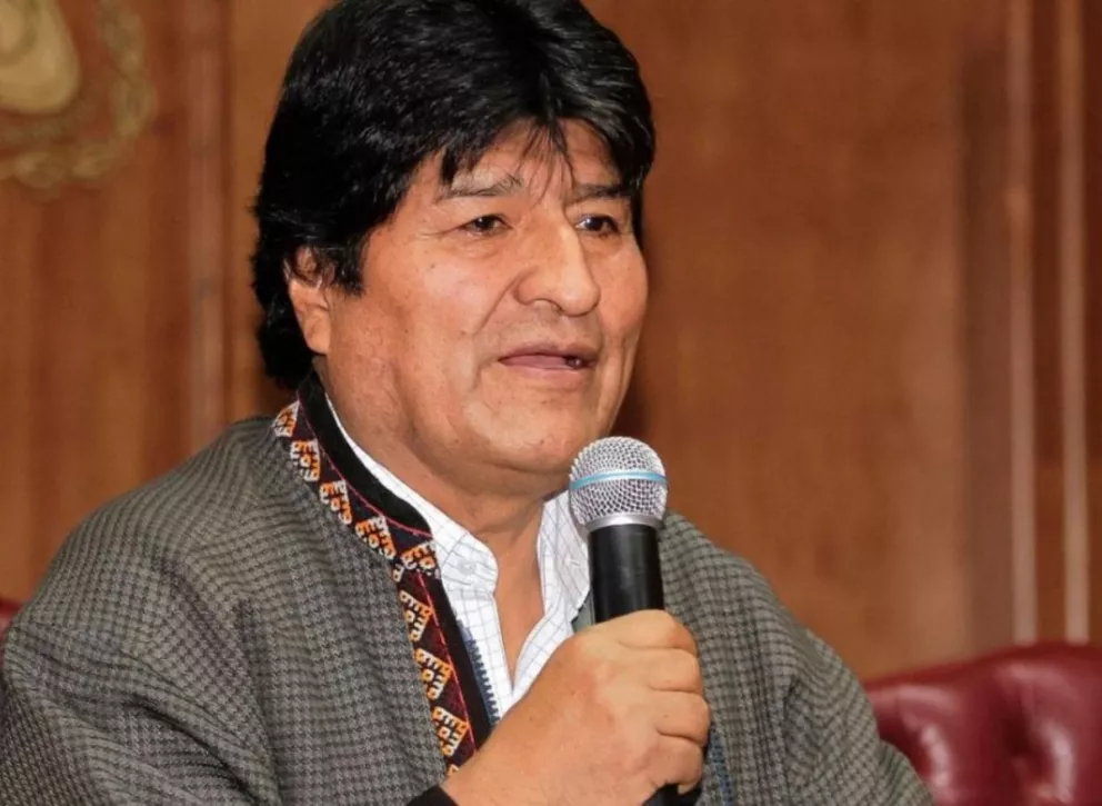 Evo Morales dejó México para hacer un "viaje temporal" a Cuba
