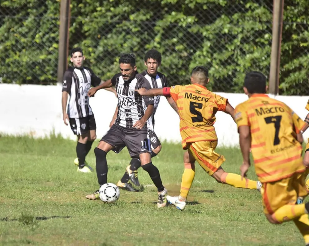 Liga Posadeña: Atlético Posadas y La Picada son finalistas 