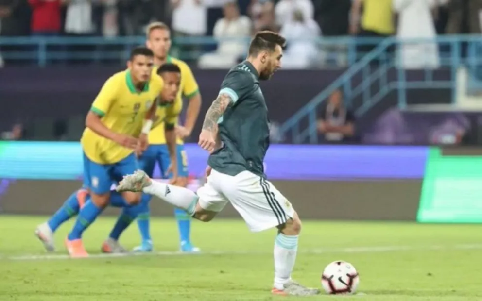 Amistoso en Arabia Saudita: Argentina derrotó a Brasil con gol de Messi