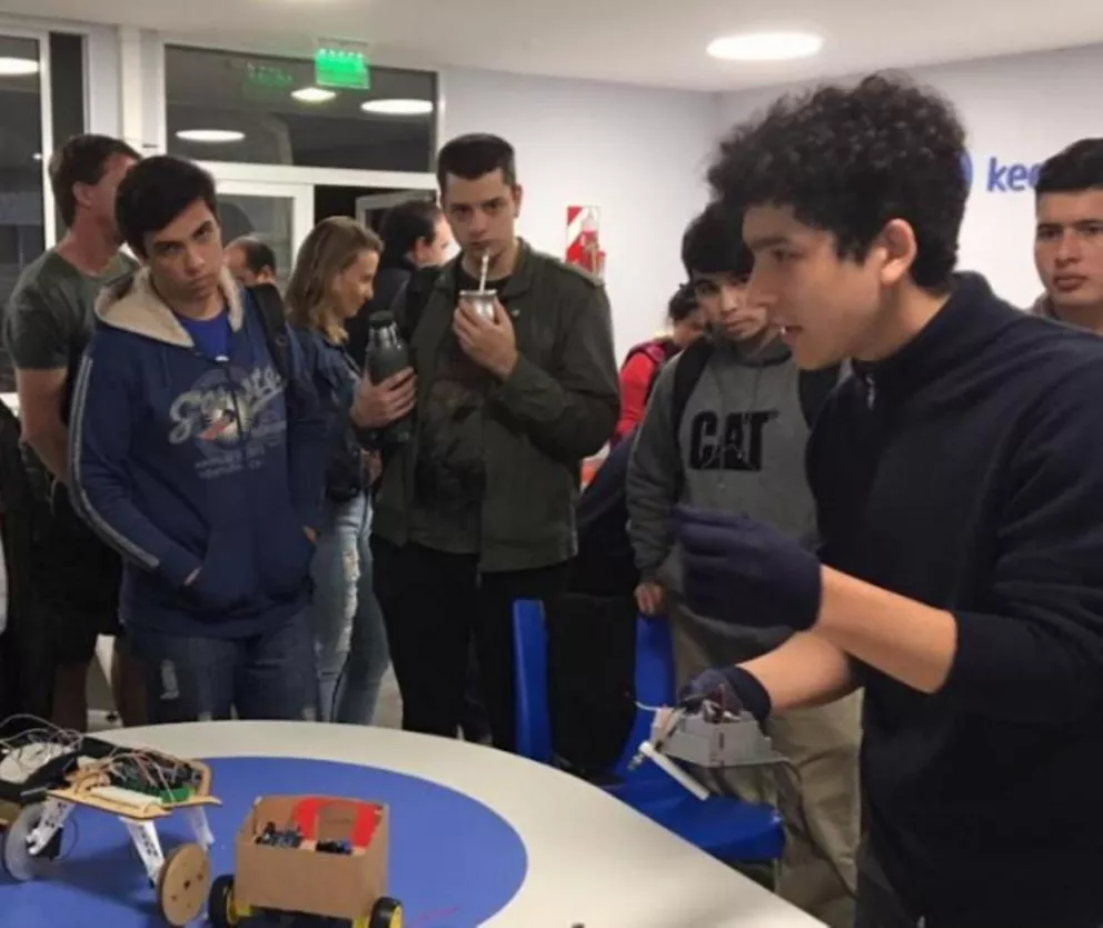 Los estudiantes de la Escuela de Robótica presentarán sus proyectos finales