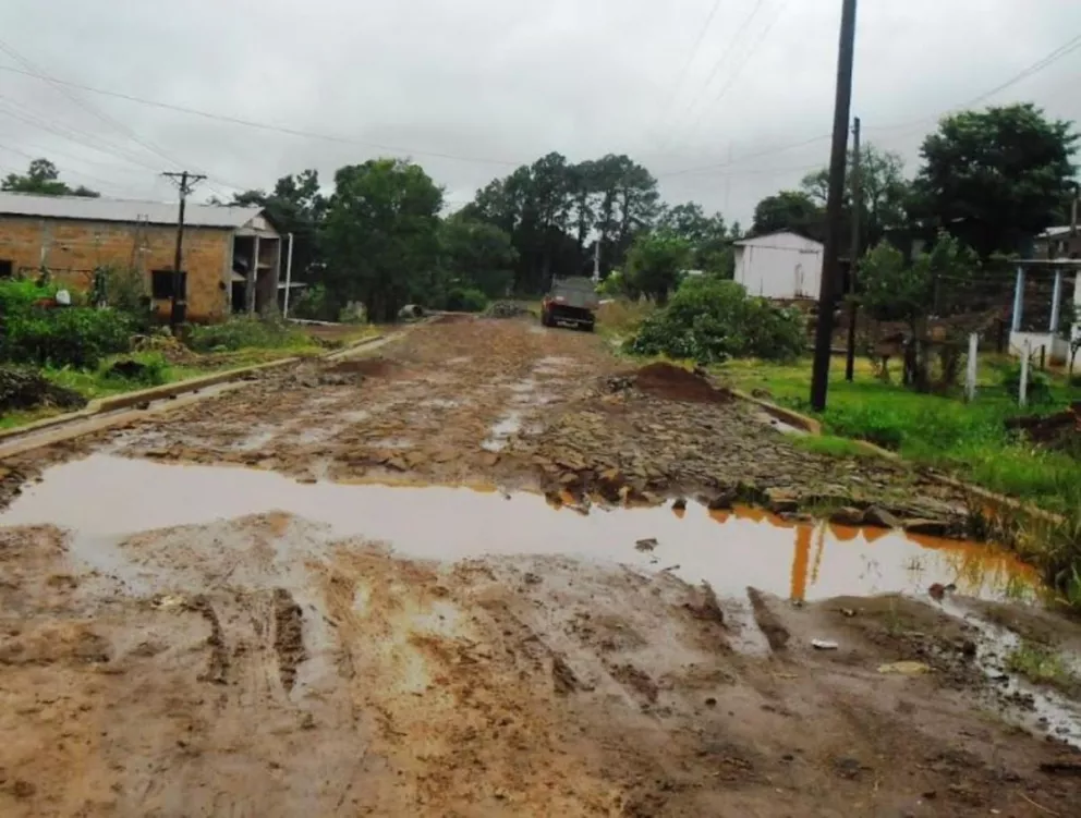 Irigoyen: vecinos reclaman al municipio terminación de obras abandonadas