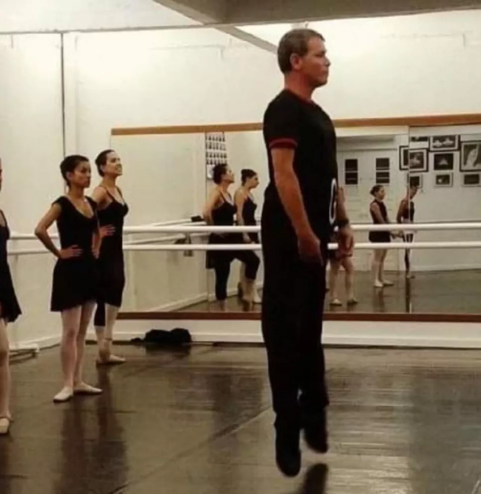 Integrante del Ballet del Parque del Conocimiento dará clase vía zoom a grupo de Brasil