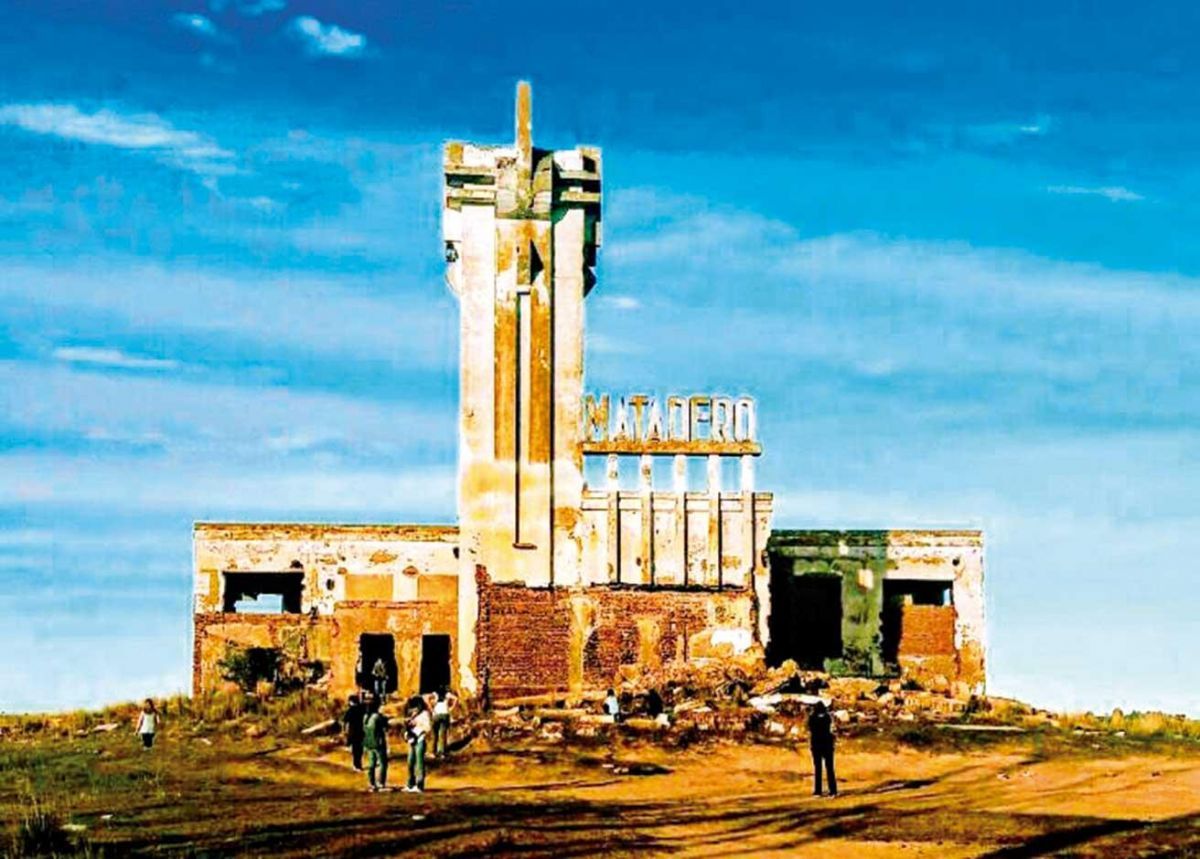 Epecuén, la villa turística que emergió desde el fondo del Epecuén, la villa turística que emergió desde el fondo del