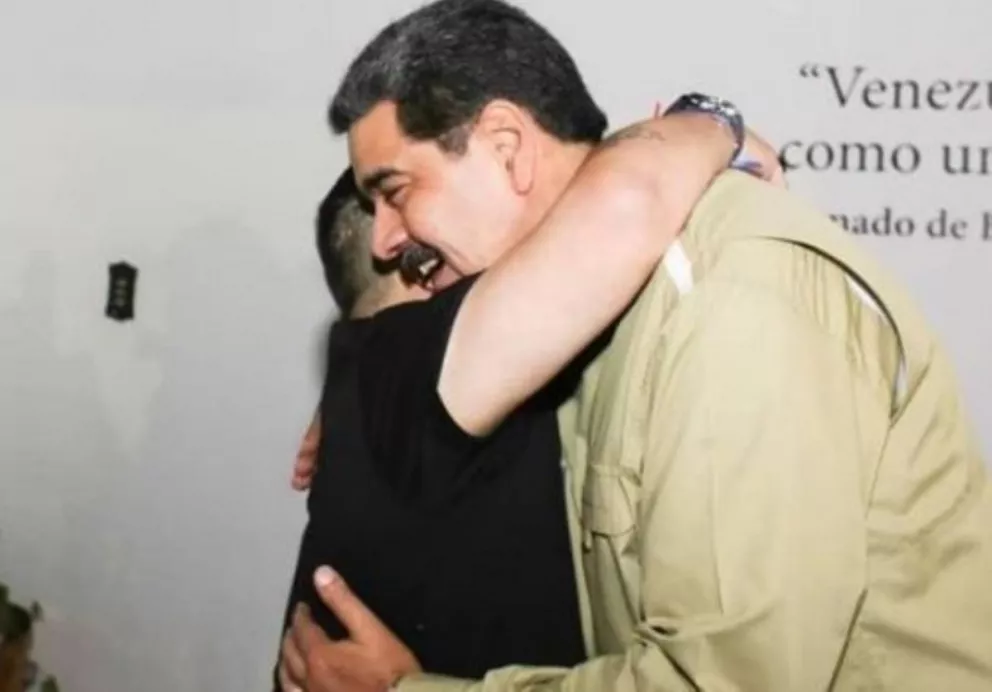 Diego Maradona y Nicolás Maduro se reunieron en Caracas