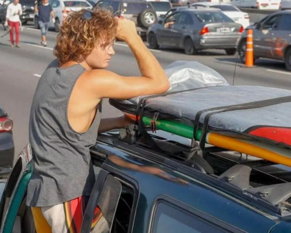 Cuarentena: embargaron en $500.000 al surfer y no podrá salir ni a comprar comida