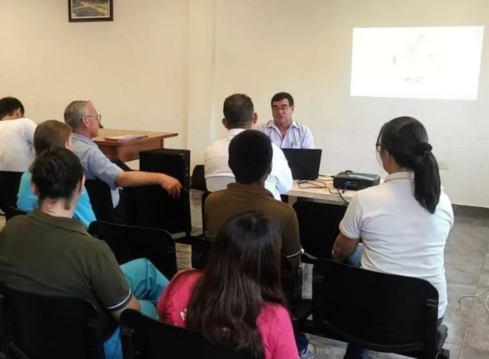 Se realizó una charla informativa sobre dengue en Ruíz de Montoya 