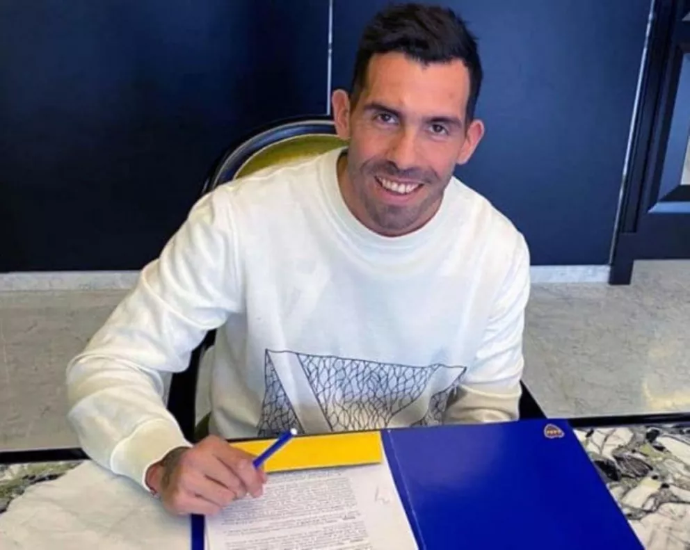 Carlos Tevez firmó su nuevo contrato con Boca 