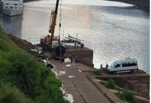 Iguazú: instalaran bombas impulsoras en el río para solucionar el problema de agua Iguazú: instalaran bombas impulsoras en el río para solucionar el problema de agua