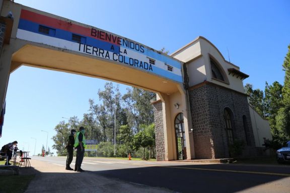 Quien sale de Misiones por más de 12 horas deberá presentar un test negativo a la vuelta Quien sale de Misiones por más de 12 horas deberá presentar un test negativo a la vuelta