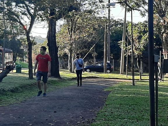 En Posadas permitirán a todos caminatas mañana y el lunes En Posadas permitirán a todos caminatas mañana y el lunes