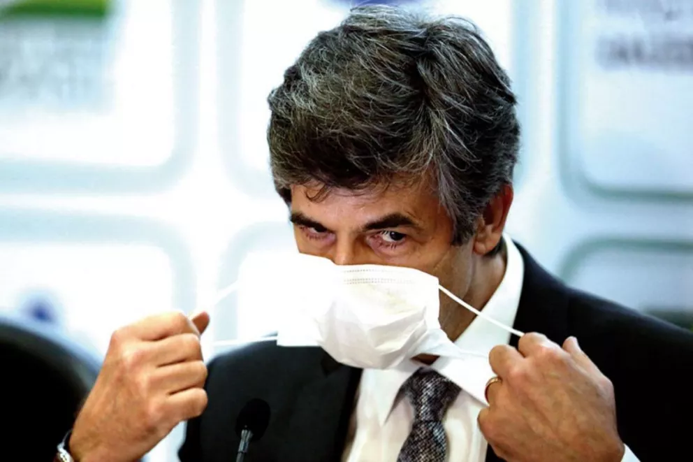 En menos de un mes renunció otro ministro de salud en Brasil