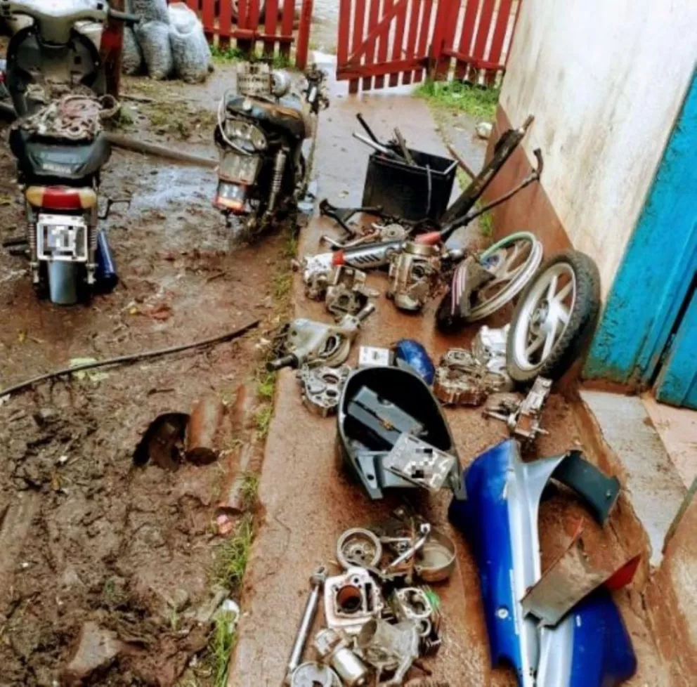 Posadas: incautan motopartes y motocicletas robadas en allanamiento 