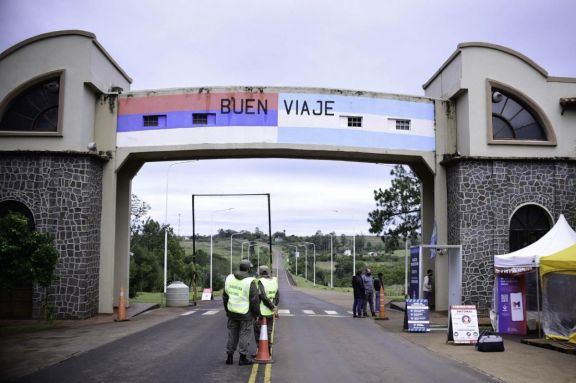 El Arco de la ruta nacional N°12 es uno de los portales de acceso a la provincia donde están instalados los controles El Arco de la ruta nacional N°12 es uno de los portales de acceso a la provincia donde están instalados los controles