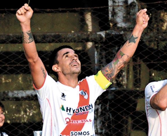 Está todo dado para el regreso de Cristian Barinaga a Guaraní. Está todo dado para el regreso de Cristian Barinaga a Guaraní.