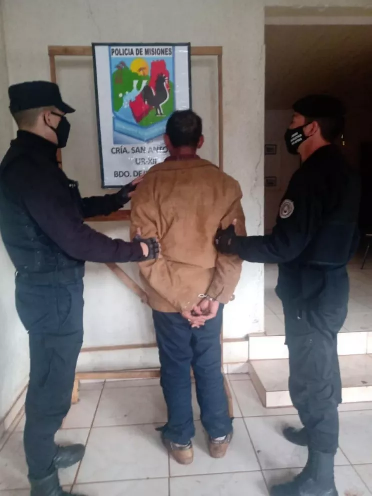 El hombre se encuentra detenido en la comisaría de Bernardo de Irigoyen