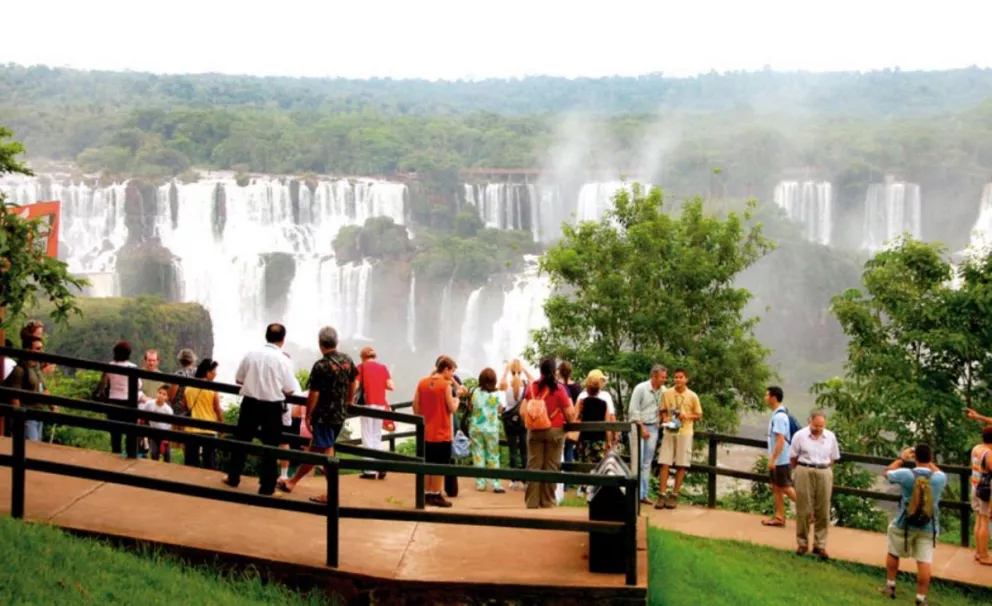 Brasil reabrirá al turismo su lado de Cataratas el 10 de junio